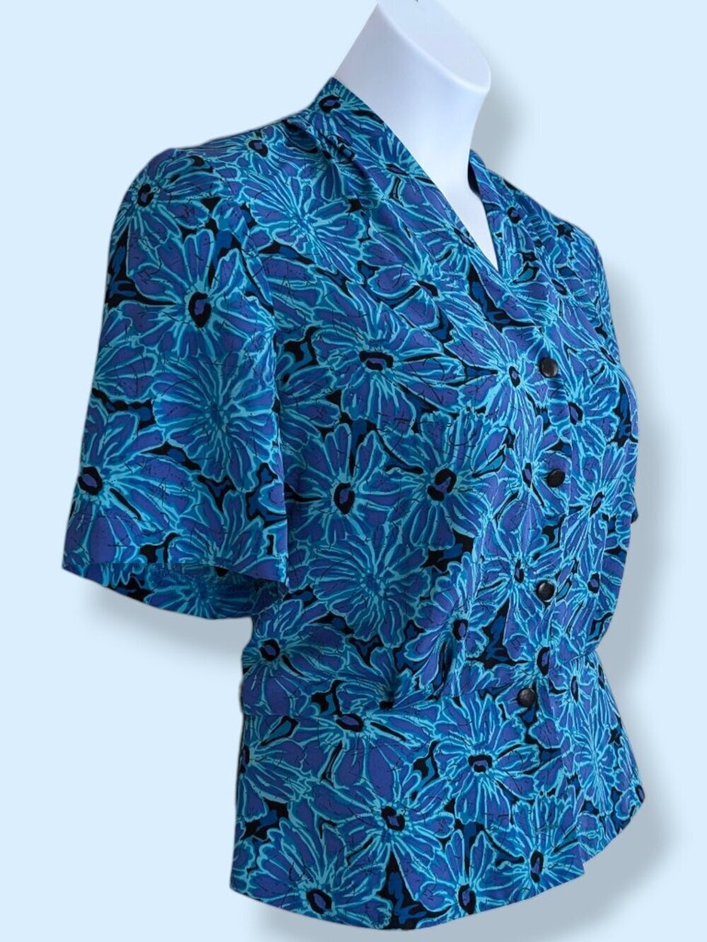 V. Dress Company Blue Floral Peplum Top